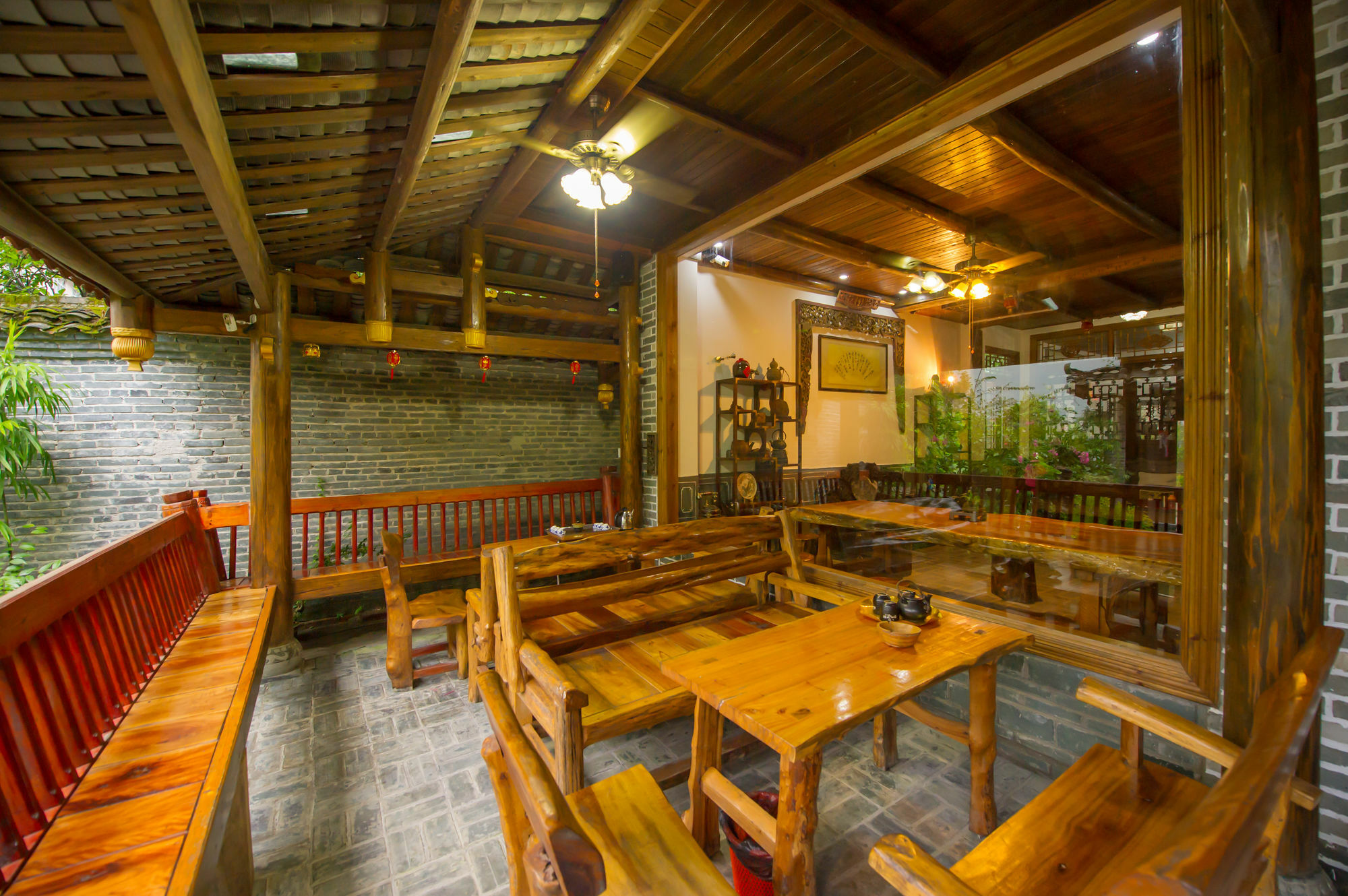 Отель Yangshuo Scenic Mountain Retreat Экстерьер фото