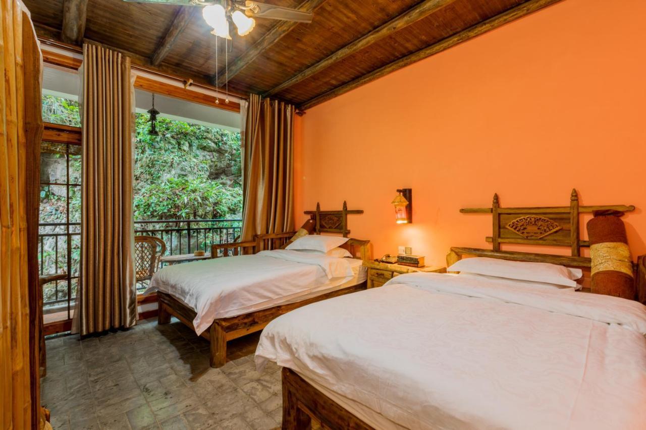 Отель Yangshuo Scenic Mountain Retreat Экстерьер фото