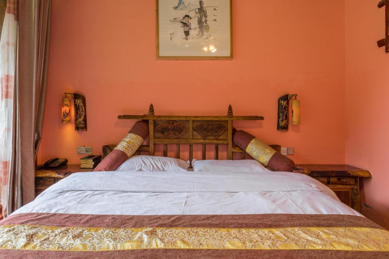 Отель Yangshuo Scenic Mountain Retreat Экстерьер фото